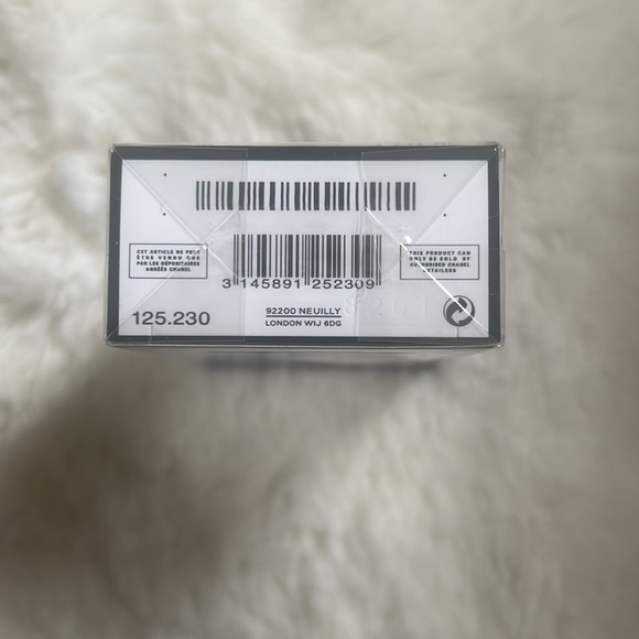 Chanel N•5 perfume - Picture 3 of 3